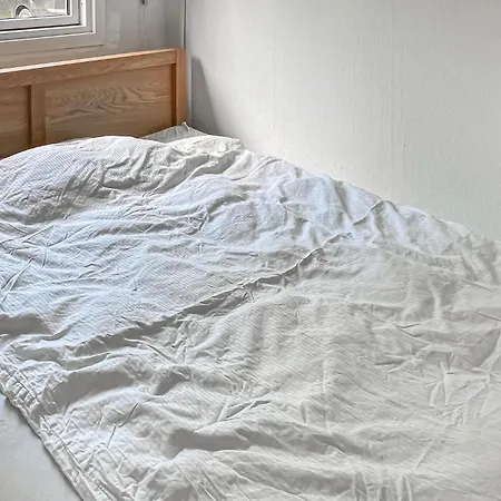 2 Bedroom Gorgeous In Holiday home